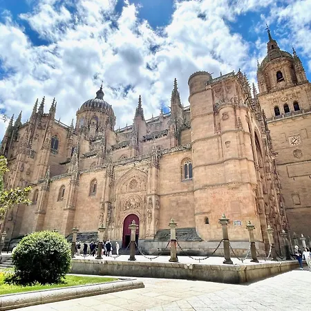 Ele San Justo Plaza *