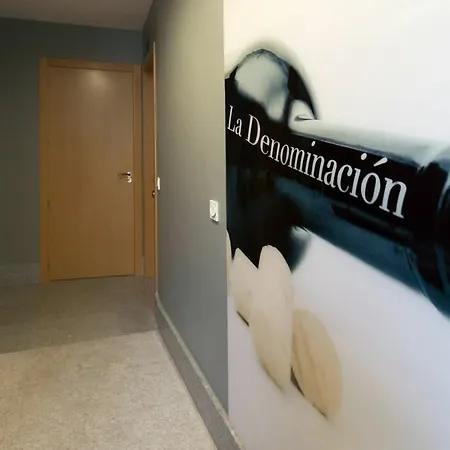 Ele San Justo Plaza アパート