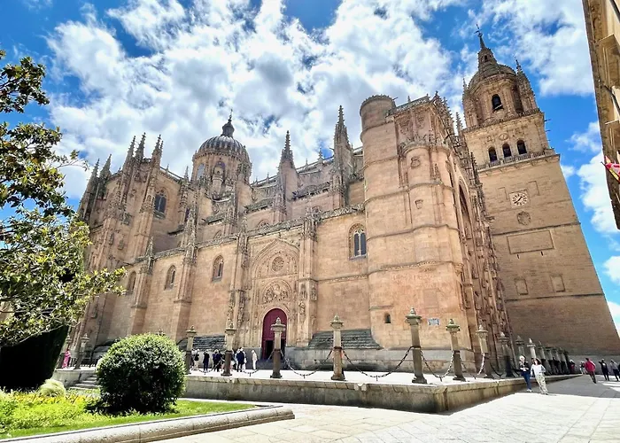 Ele San Justo Plaza *